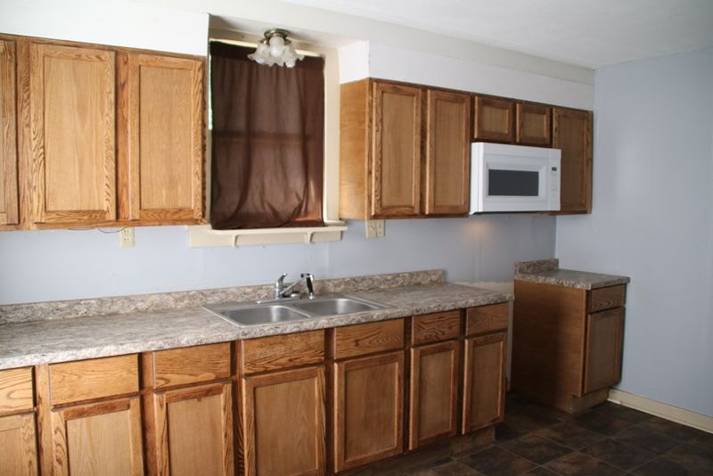 306 N Charles, Holyrood, KS 67450