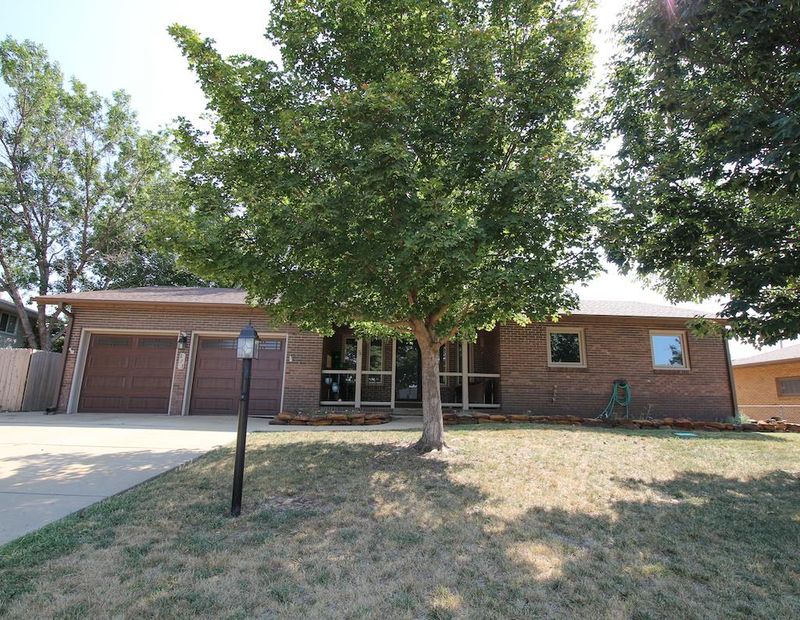 673 Starlight Dr, Salina, KS 67401
