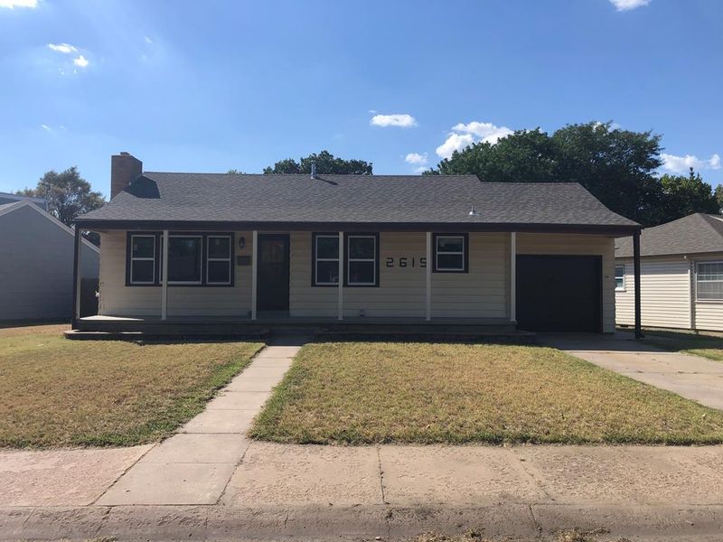 2615 Paseo Dr, Great Bend, KS 67530