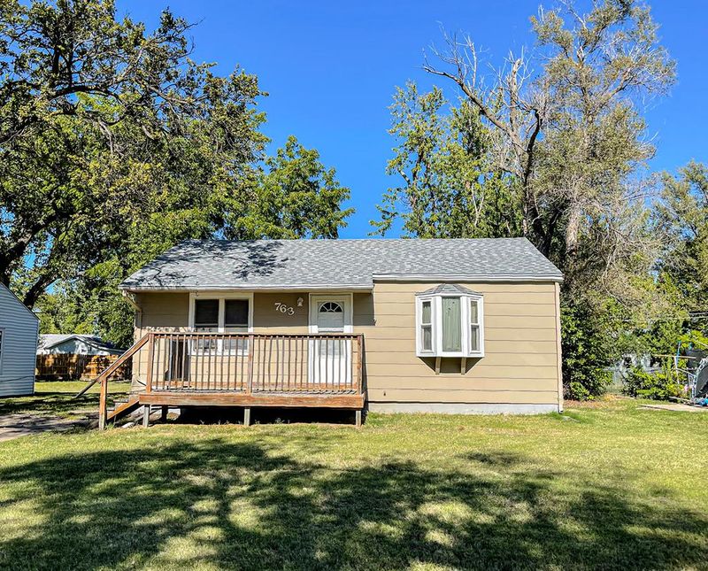 763 Seneca, Salina, KS 67401