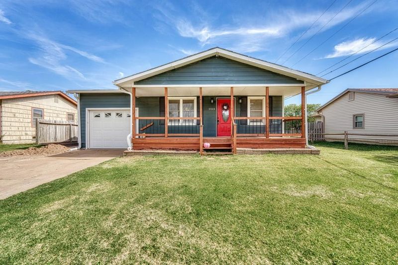 2513 Robin Rd, Salina, KS 67401