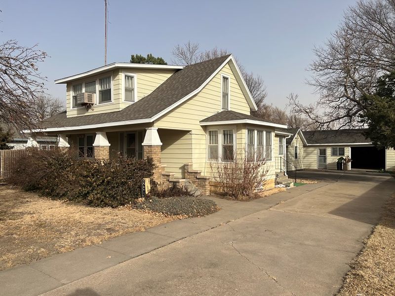 209 N 5th St, Otis, KS 67565