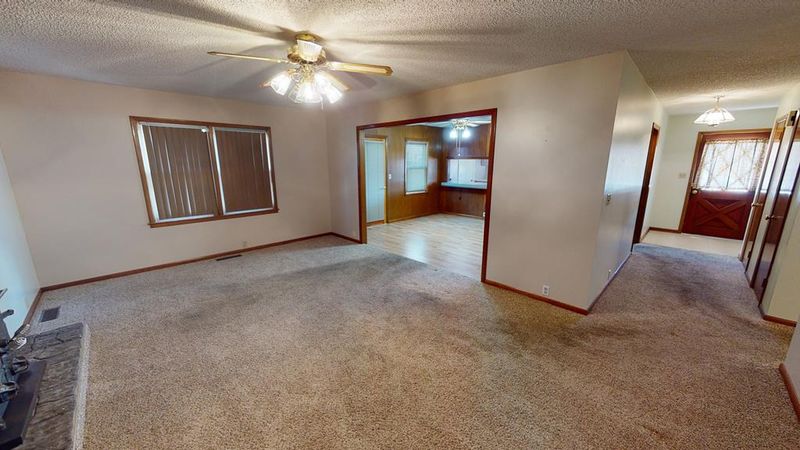 5504 Apache, Great Bend, KS 67530