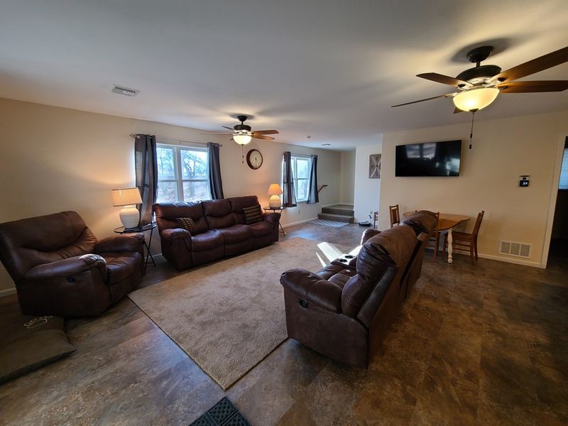 3 Sunflower Ln, Marquette, KS 67464
