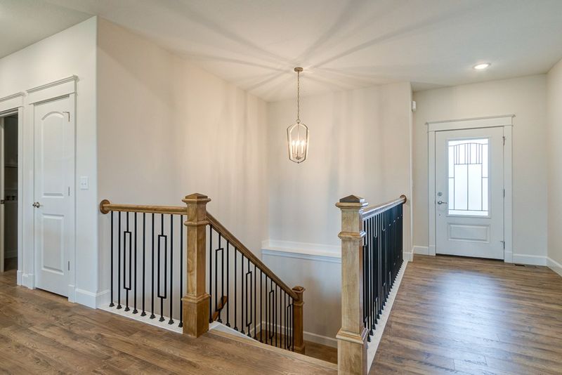 1209 Bentgrass Dr, Salina, KS 67401