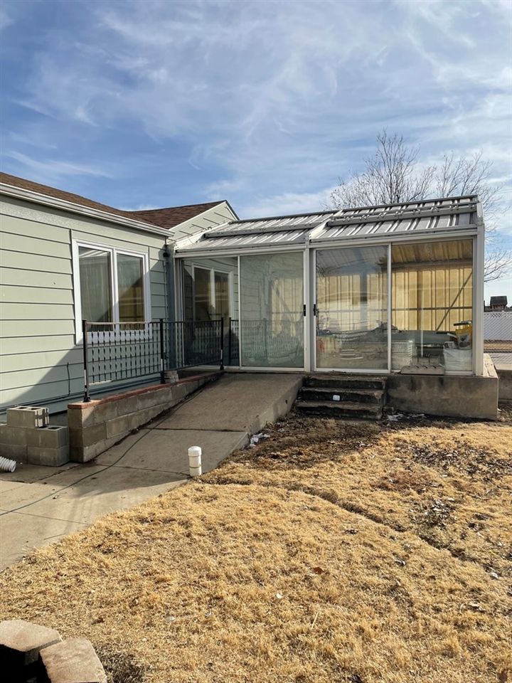 260 S Elm, Russell, KS 67665