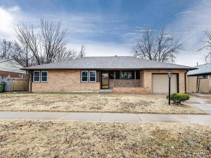 404 E Beloit Ave, Salina, KS 67401