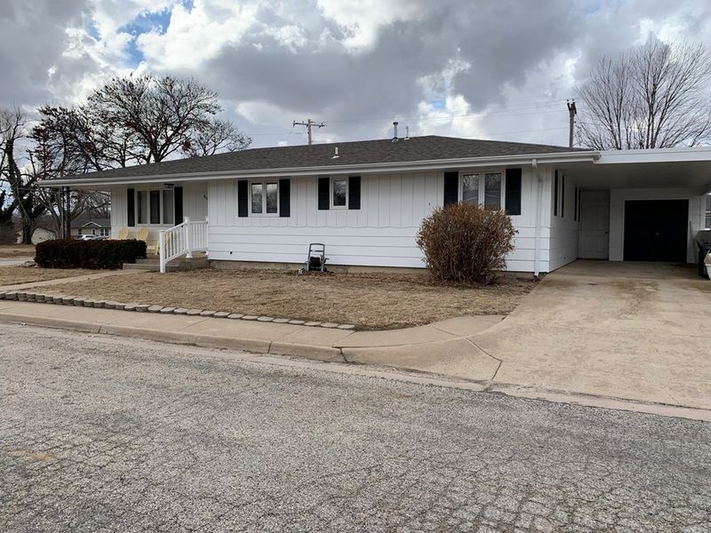800 Stelling, Ellsworth, KS 67439