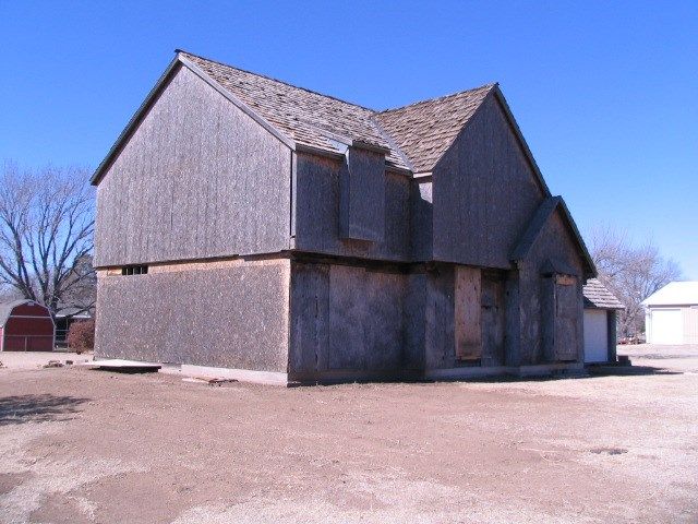 515 W 1st St, Bison, KS 67520