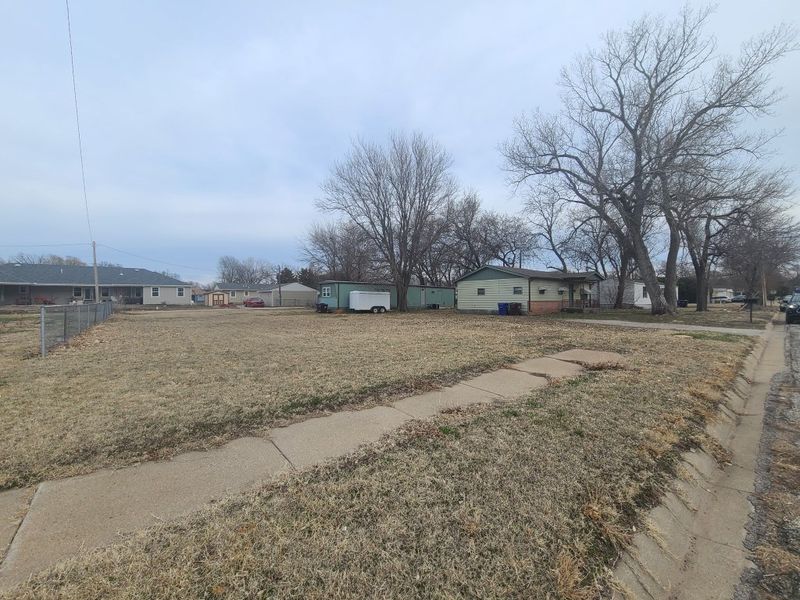 204 N Maple St, Lindsborg, KS 67456