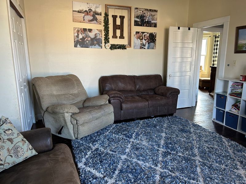 402 N Main, Hoisington, KS 67544