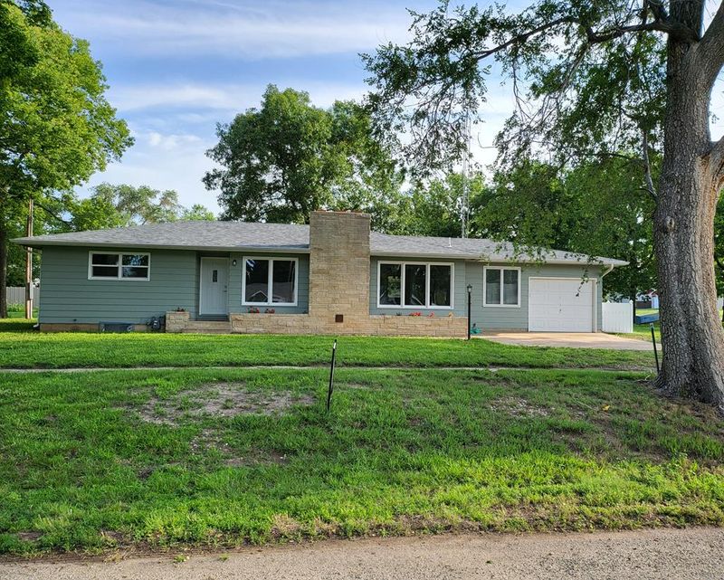 315 E 6th, Solomon, KS 67480