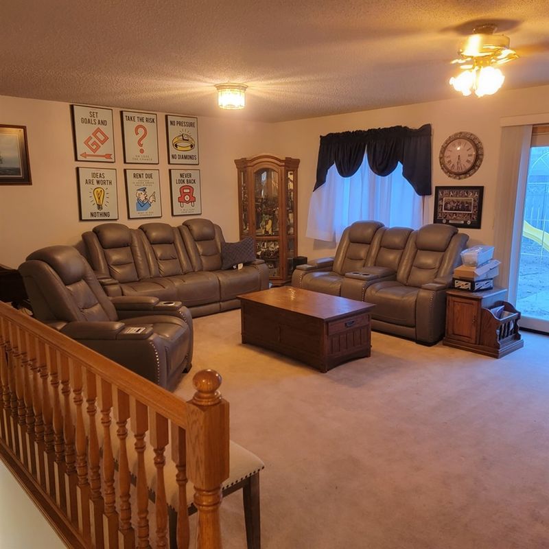 3217 27th, Great Bend, KS 67530