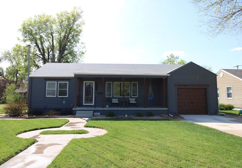 1408 Roach St, Salina, KS 67401