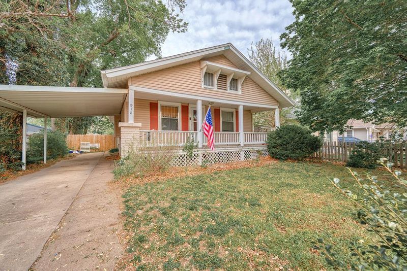 916 Sheridan St, Salina, KS 67401