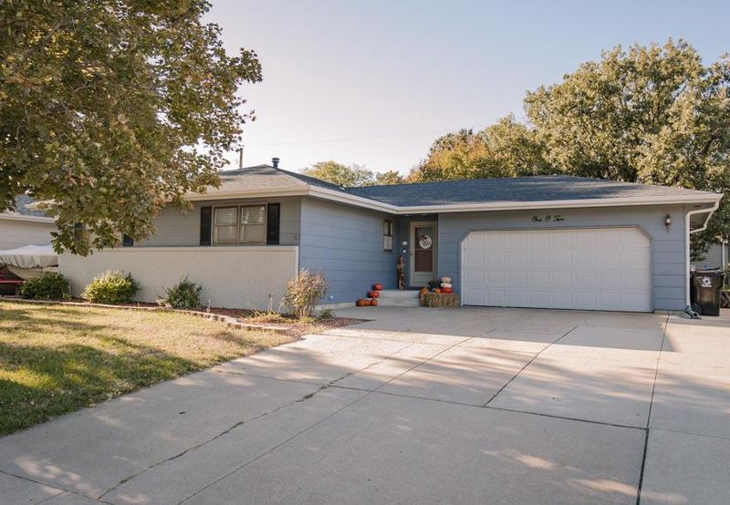 102 E Key Ave, Salina, KS 67401
