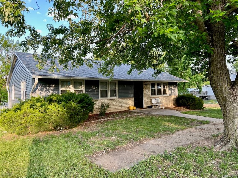 622 N Commercial, Mankato, KS 66956