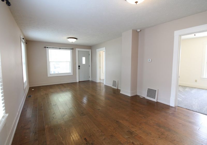 737 S 5th St, Salina, KS 67401
