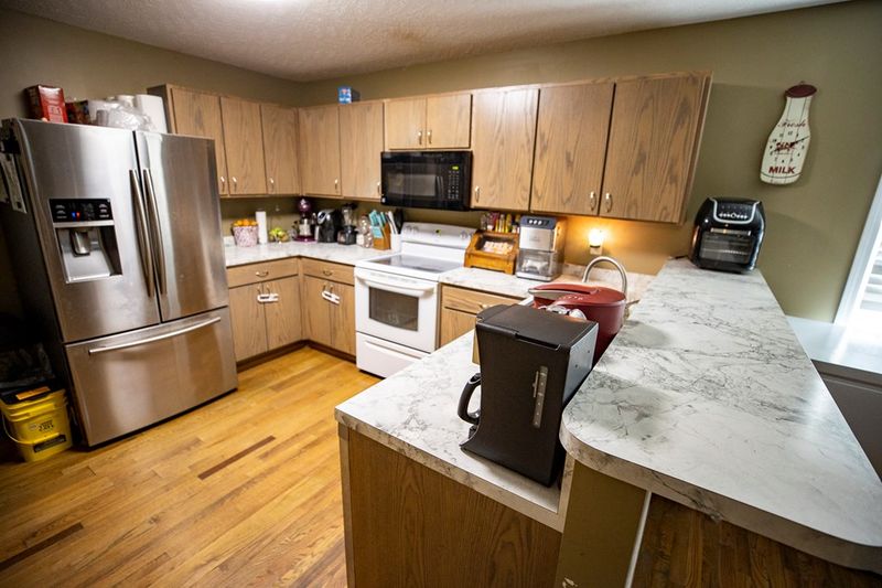 920 W Elm, Salina, KS 67401