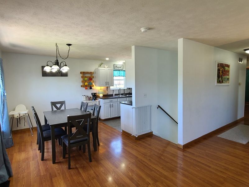 528 S Pine St, Lindsborg, KS 67456