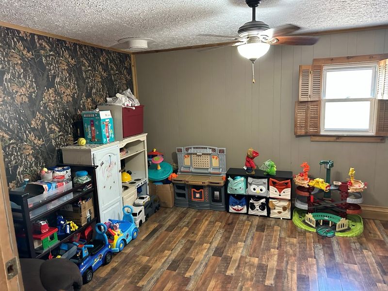 1324 Eisenhower, Great Bend, KS 67530