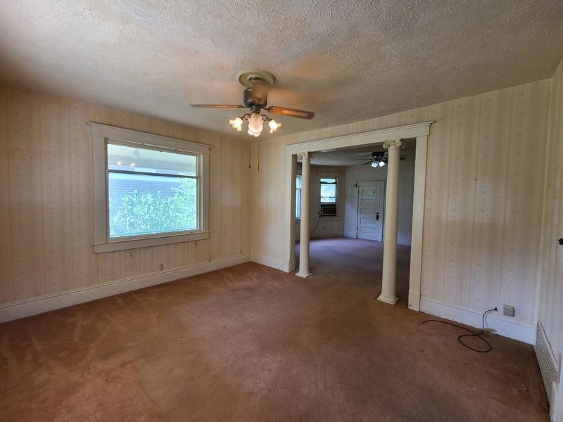 515 N Main St, Lindsborg, KS 67456