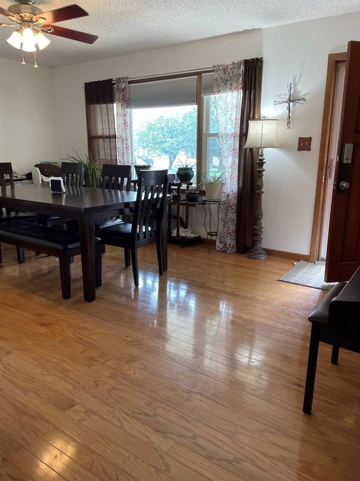 2916 27th, Great Bend, KS 67530