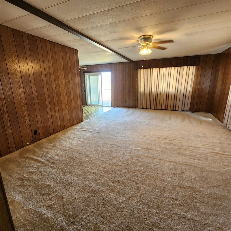 323 S Main, Lucas, KS 67648