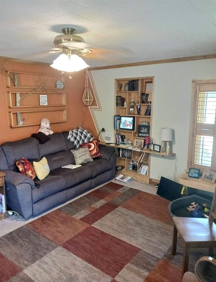 209 - 213 S Main, Smolan, KS 67456
