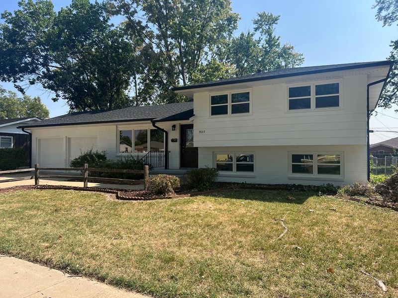 2027 Marc St, Salina, KS 67401