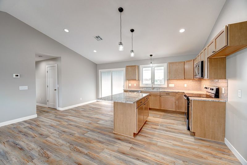 716 N Nelson St, Bennington, KS 67422