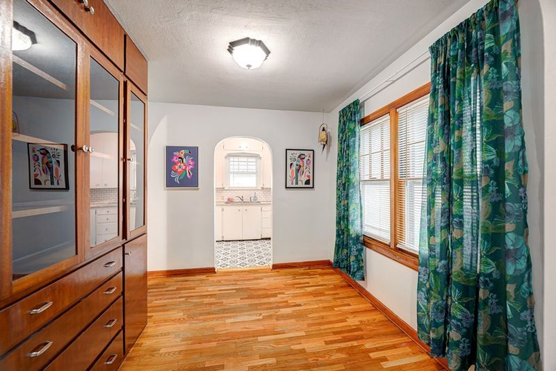 848 Merrill St, Salina, KS 67401