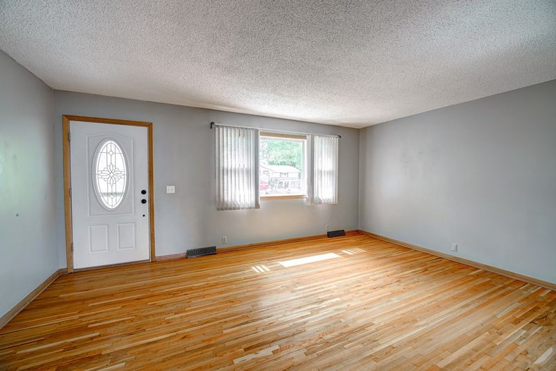 211 E Key Ave, Salina, KS 67401
