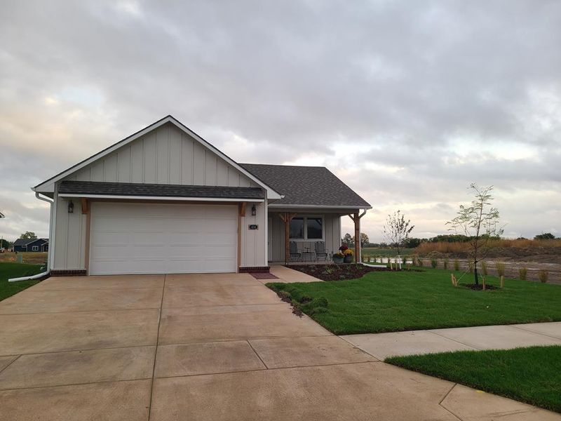 414 N Dala Dr, Lindsborg, KS 67456