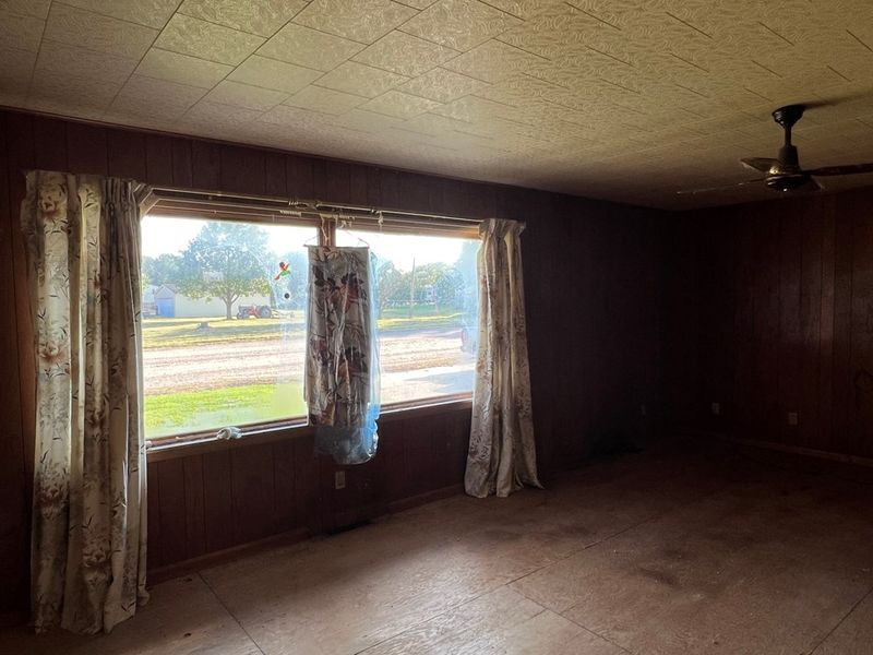 218 E Mary St, Otis, KS 67565