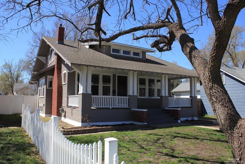 802 S 9th St, Salina, KS 67401