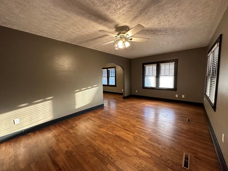 3404 17th St, Great Bend, KS 67530