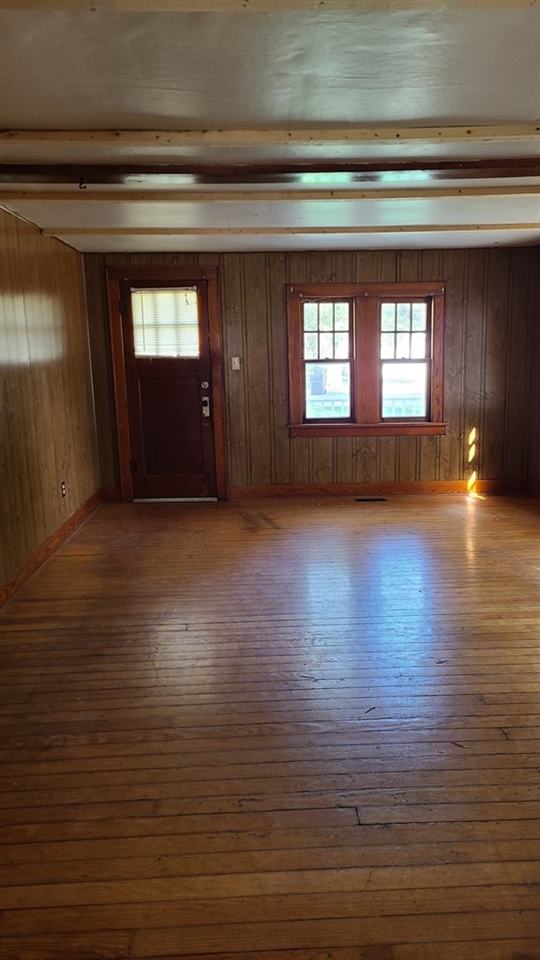 122 S Mulberry St, Galva, KS 67443