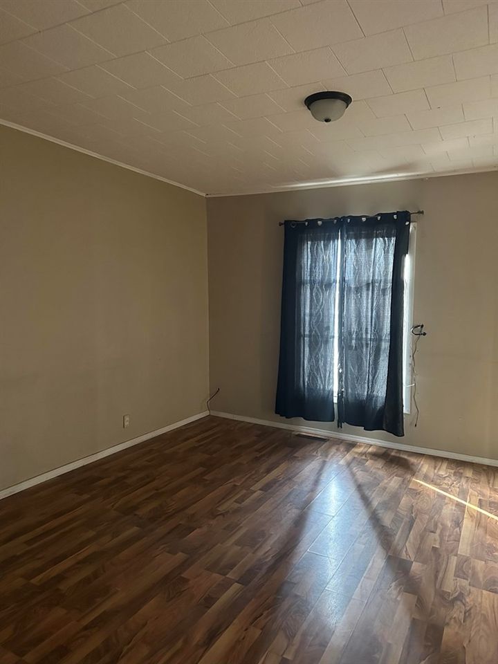 316 E 10th, Concordia, KS 66901