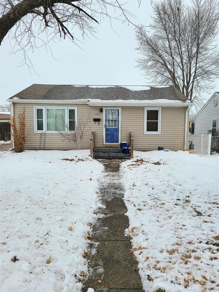 1302 NW 2nd St, Abilene, KS 67410
