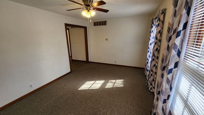 1421 Pershing, Salina, KS 67401