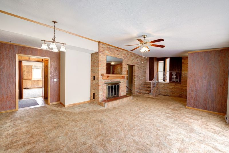 718 E Wilson St, Salina, KS 67401