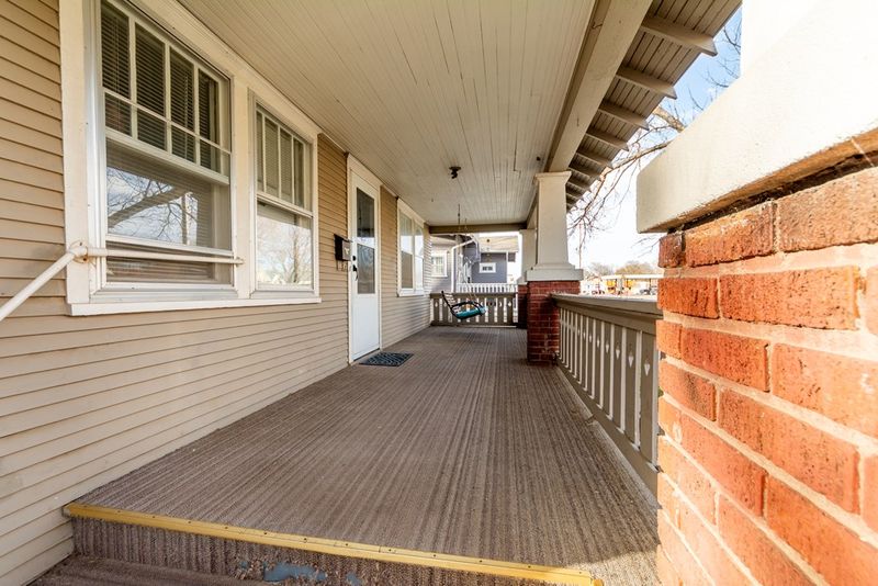 736 S 9th St, Salina, KS 67401