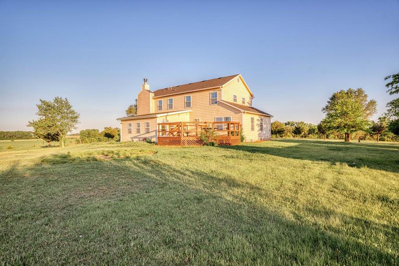 2067 Ottawa Rd, Salina, KS 67401