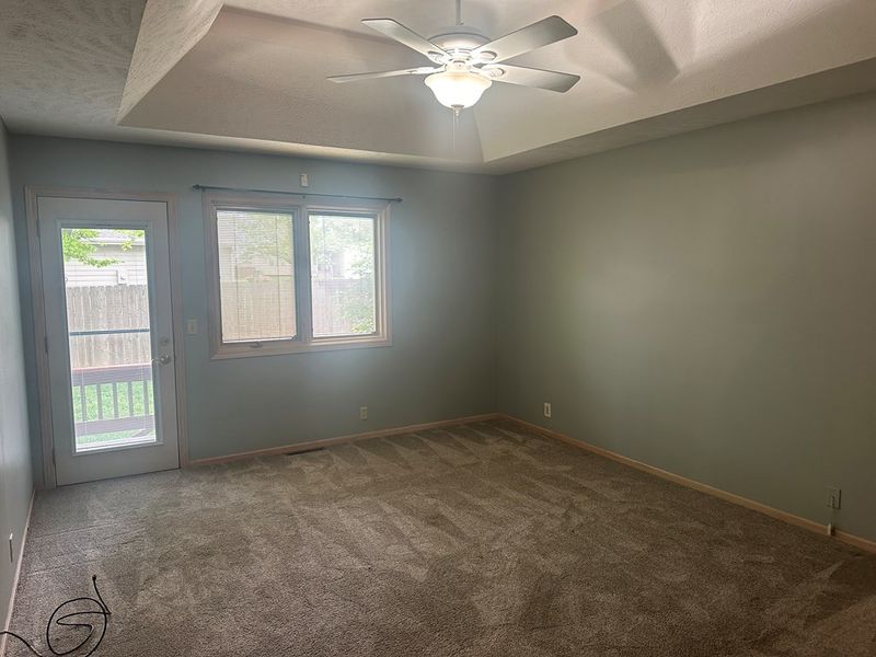 205 Pine Ridge Dr, Salina, KS 67401