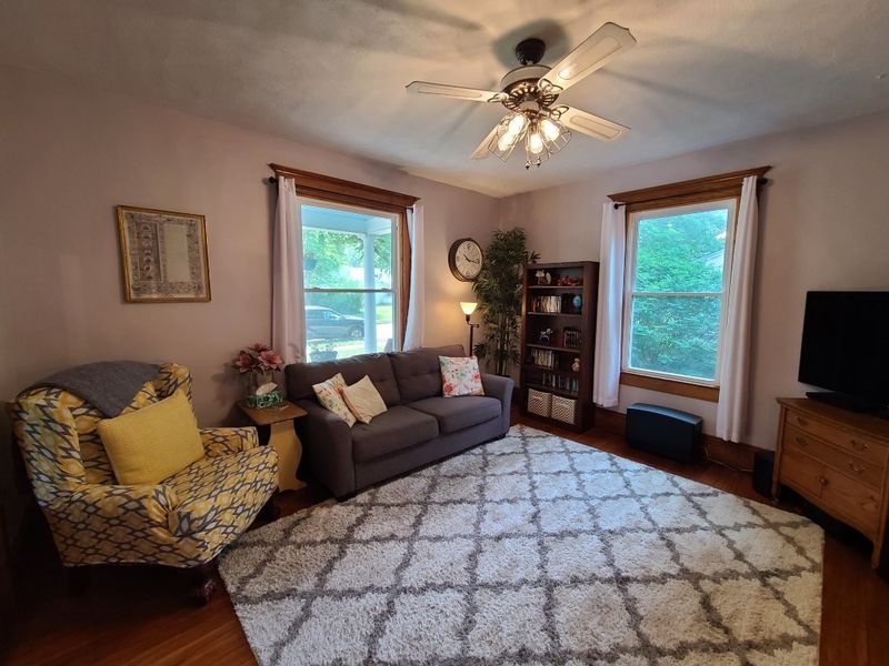 118 S Chestnut St, Lindsborg, KS 67456