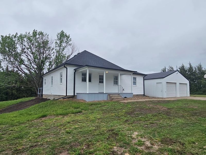 1781 Ivy Rd, Minneapolis, KS 67467