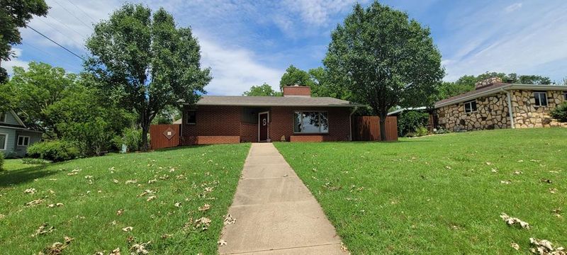 307 E 4th, Ellsworth, KS 67439
