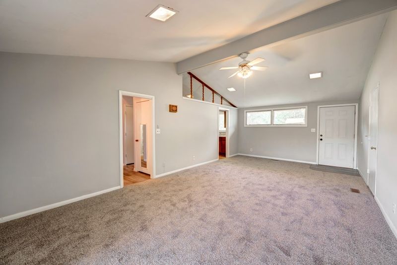 1325 Derby St, Salina, KS 67401