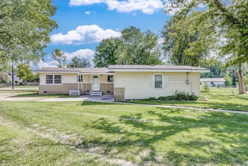 2343 E Madison Ave, Derby, KS 67110